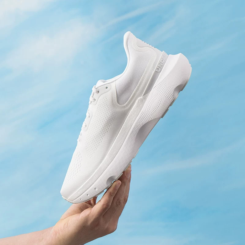 Under Armour Cushioning Runnin - Men Shoes Under Armour 评论和价格